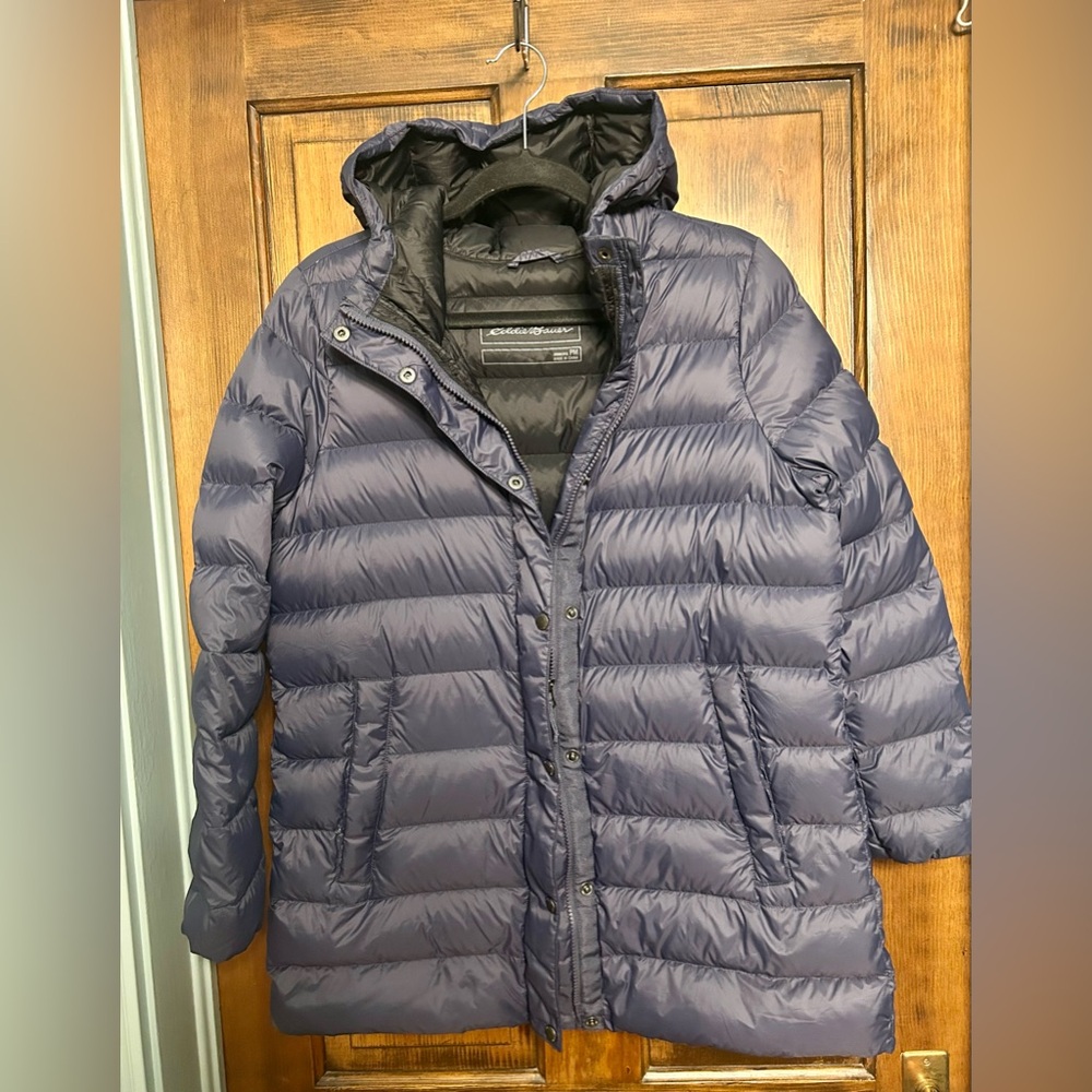 Gorgeous Eddie Bauer Dark Purple Down Puffer Coat, women’s medium.